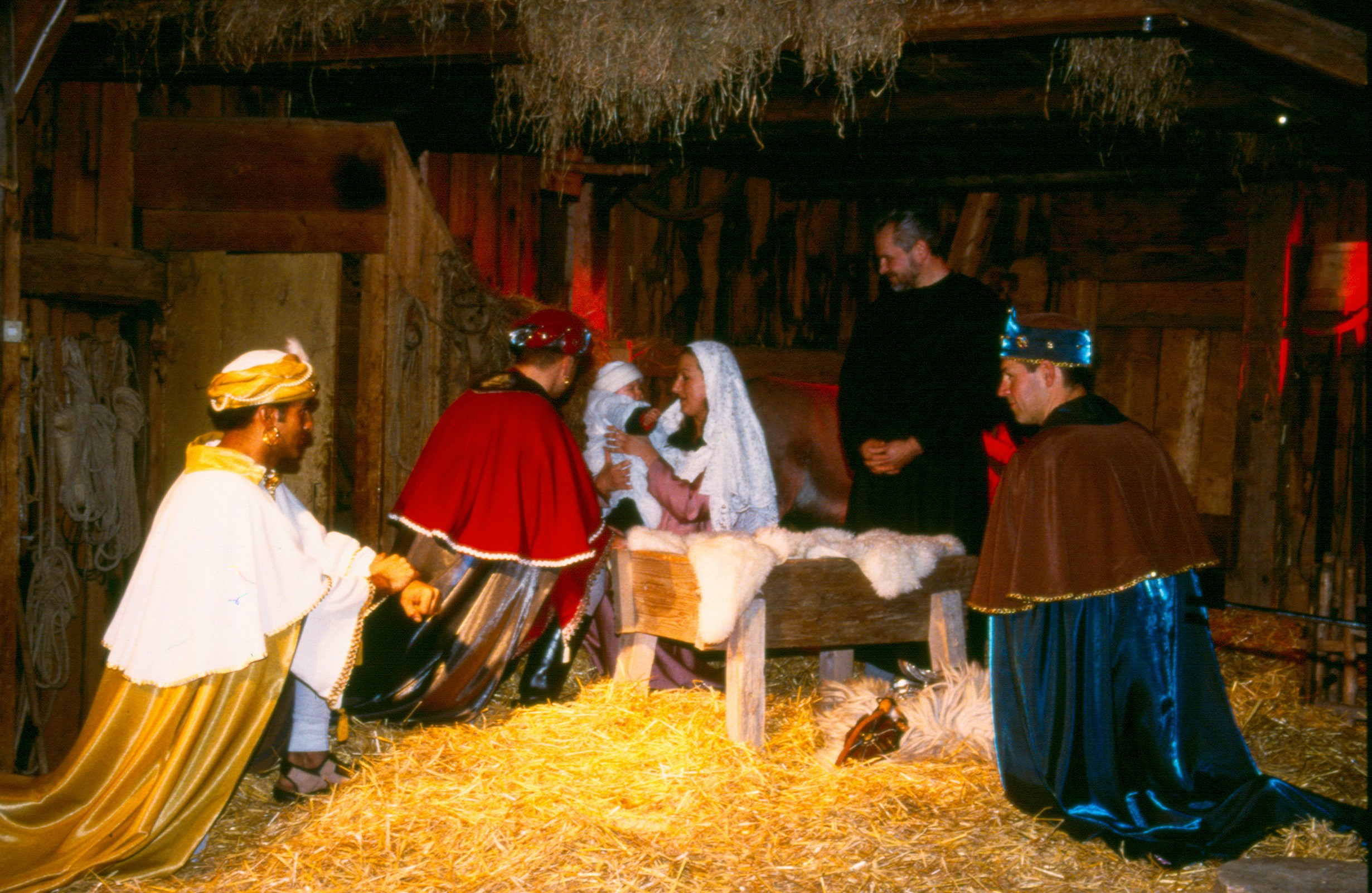 Ook de ‘Stallweihnacht’ is een trekpleister voor menige bezoeker. Deze ‘Stallweihnacht’ is een kerstspel in een oude stal met echte dieren en hemelse muziek.