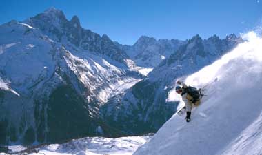 Het skigebied van het Brixental is aaneengesloten met het skigebied van Wilder Kaiser. Dit gezamenlijke skigebied is het grootste van Oostenrijk en ligt in het hart van de Kitzbüheler Alpen.