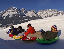 In Ellmau vindt u tevens de TOP-skischool. Hier kunt deelnemen aan het snowtubing; voor jong en oud een geweldige ervaring!